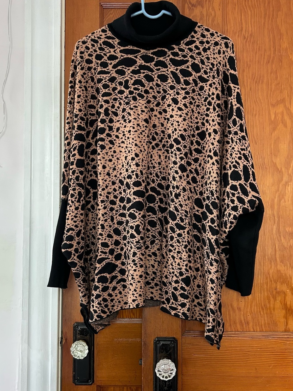 Alfani Black and Tan Animal-Print Turtleneck sweater size 2x